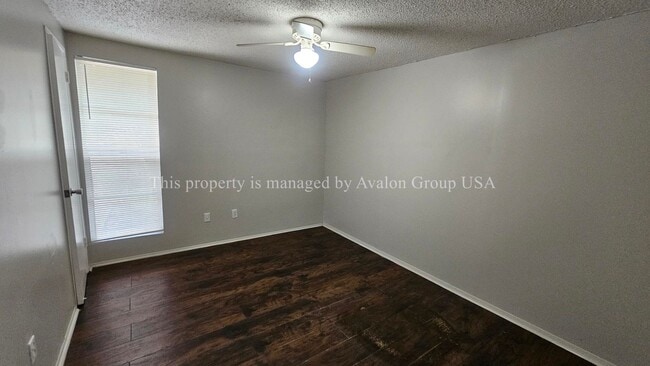Building Photo - 2749 Frontier Ave