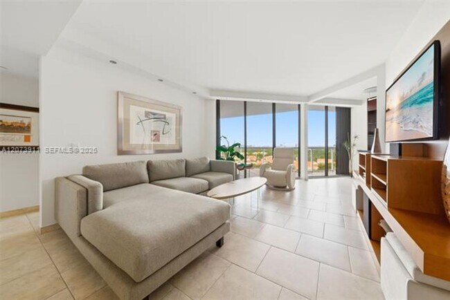 Building Photo - 3610 Yacht Club Dr