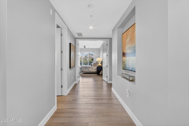 Building Photo - 16580 N 92nd St