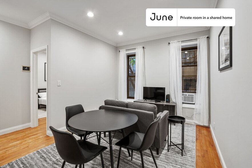 Building Photo - Room in Shared 3 bed/1 bath home in Hamilton Heights