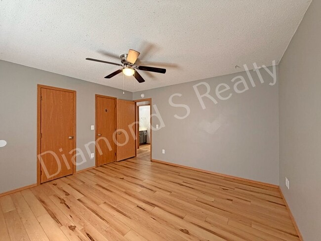 Building Photo - 1505 W Rainey St