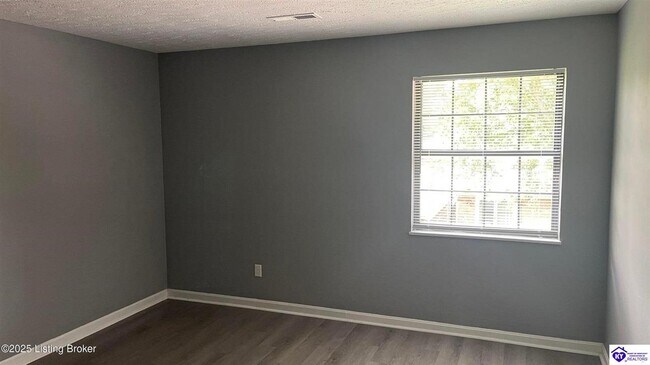 Building Photo - 314 Crossgate Rd