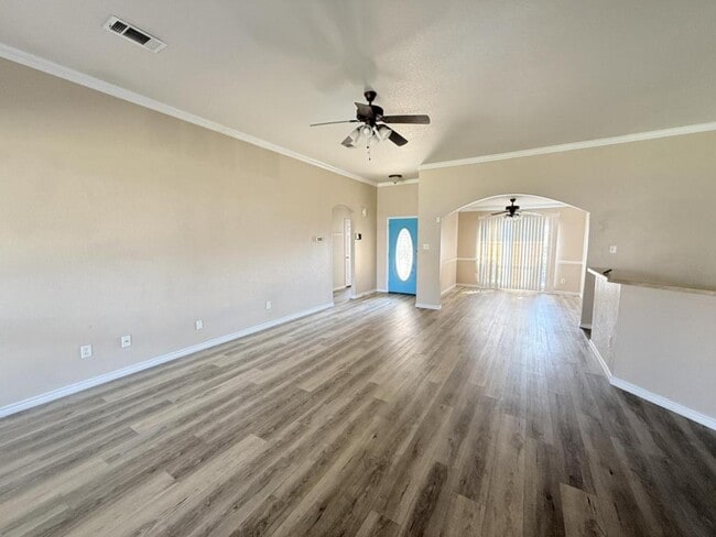 Building Photo - 2409 Gail Dr