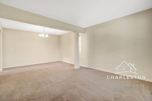 Building Photo - 5135 Ballantine Dr