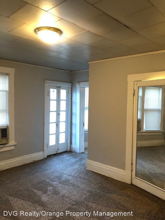 Building Photo - 417 N 49th St
