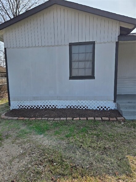 Building Photo - 904 Herbert Ave