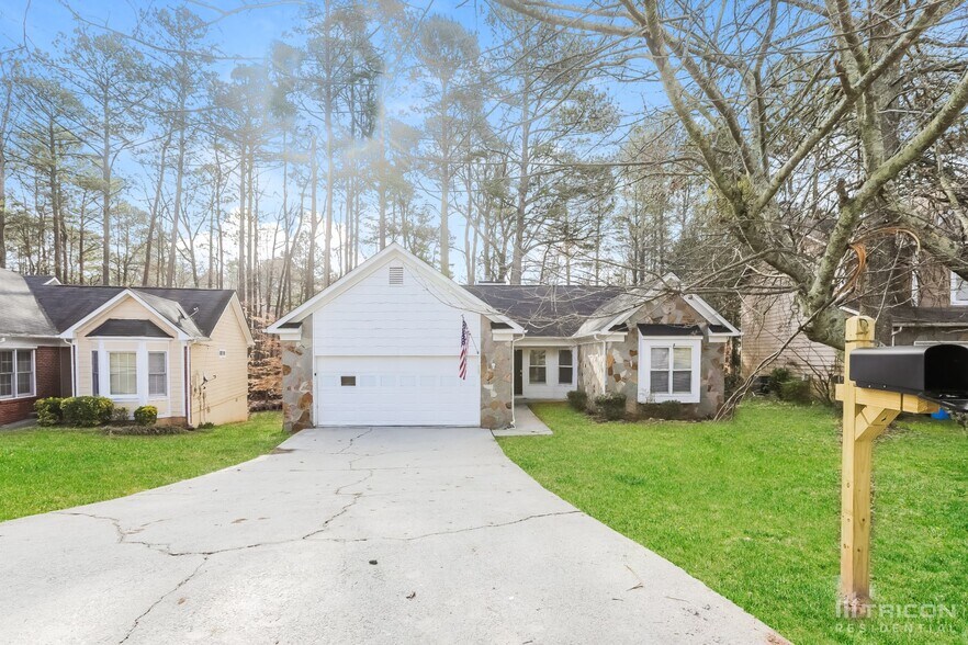 Primary Photo - 2384 Boone Ct