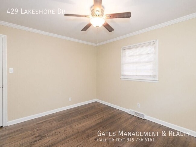 Building Photo - 429 Lakeshore Dr