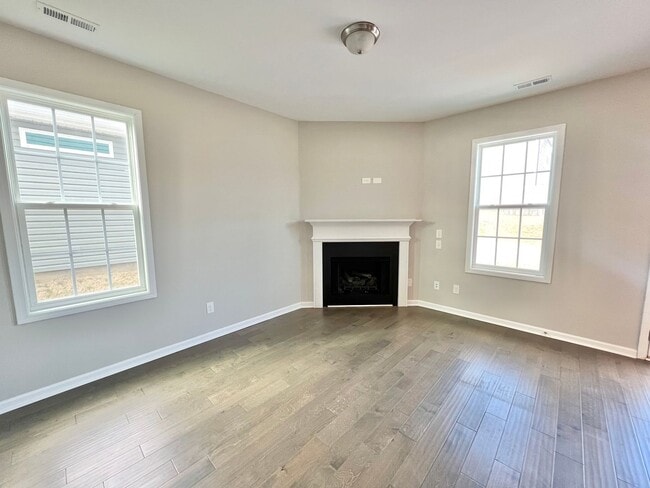 Building Photo - Lovely 4BD, 2.5BA Clayton Home with 1-Car Garage in a Great Location