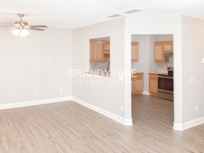 Building Photo - 3208 Glenloch Pl