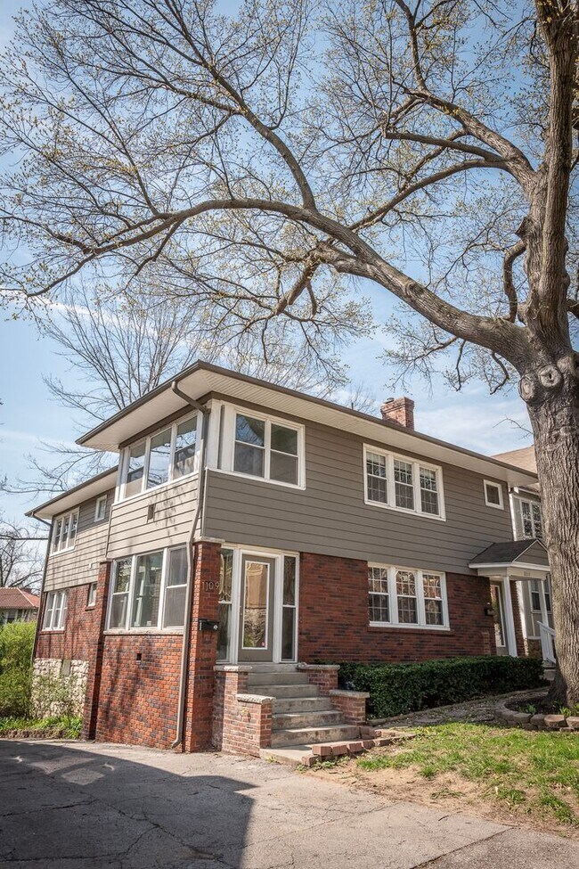 Building Photo - 49SW1109