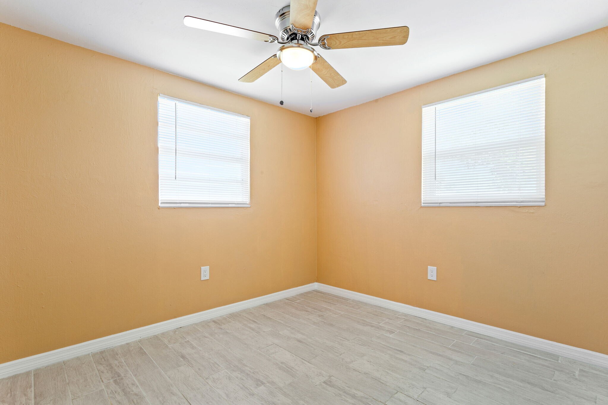 Building Photo - 2139 Ranchita Trl