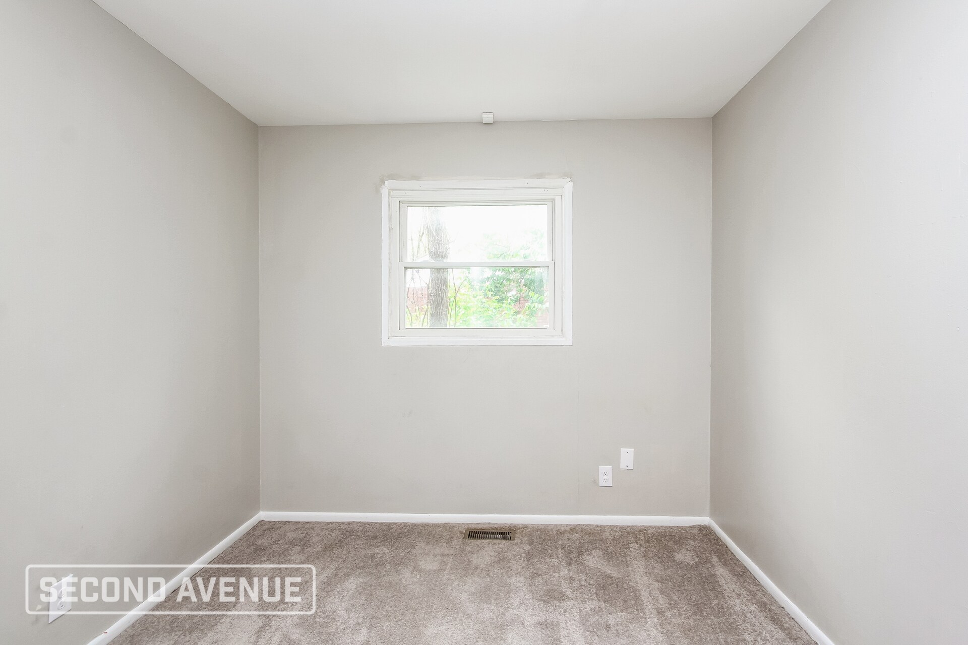 Building Photo - 3728 N Brentwood Ave