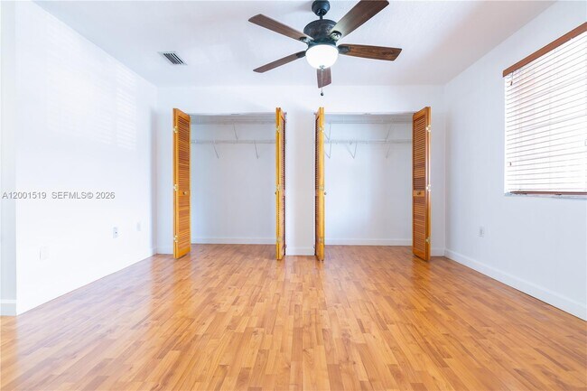 Building Photo - 10017 W Okeechobee Rd