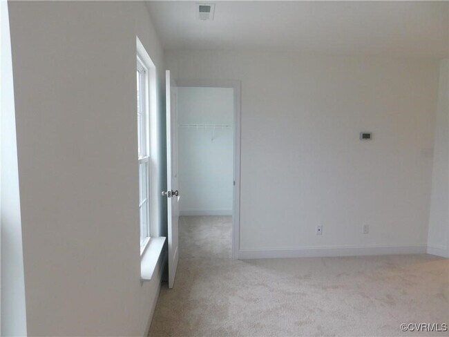 Building Photo - 7037 Leire Ln