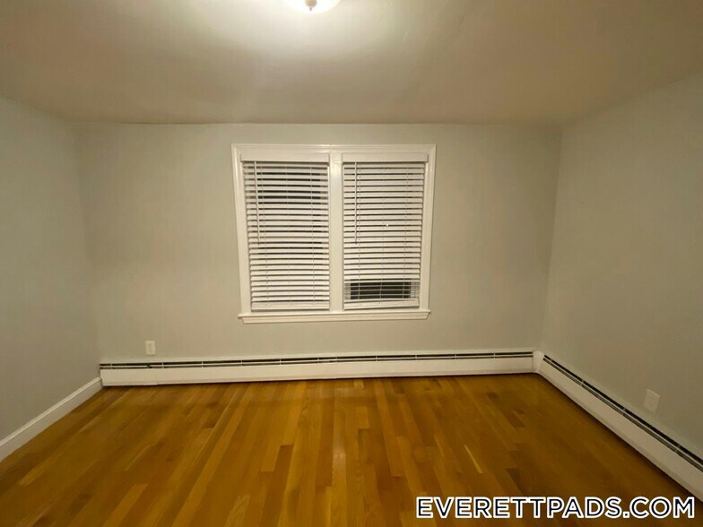 Building Photo - 55 Forest Ave