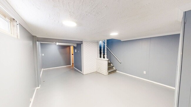 Building Photo - 793 Wiltshire Rd