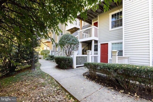 Building Photo - 5804 Inman Park Cir
