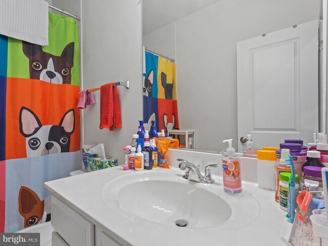 Building Photo - 9508 Townfield Pl