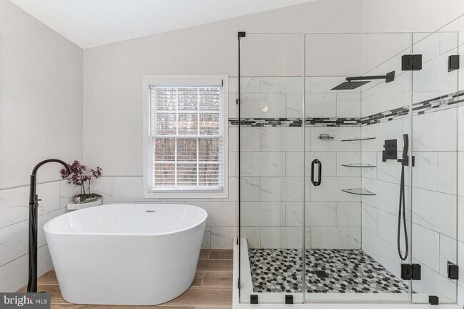 Building Photo - 12165 Abbey Glen Ct