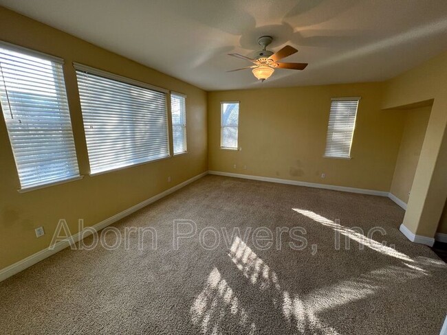 Building Photo - 7071 Cinnamon Teal Way