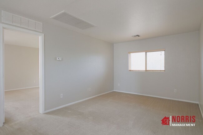Building Photo - Beautiful Large Home in Casa Grande