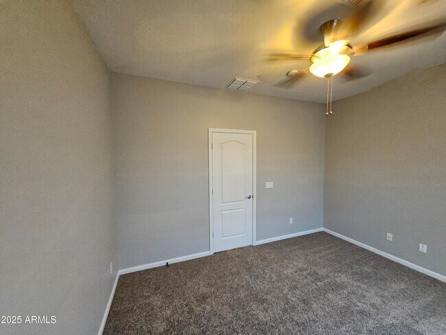 Building Photo - 2065 E Hulet Dr