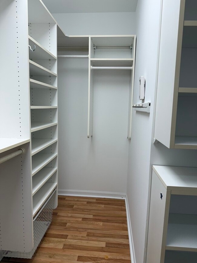 Building Photo - 362 Town Pl Cir