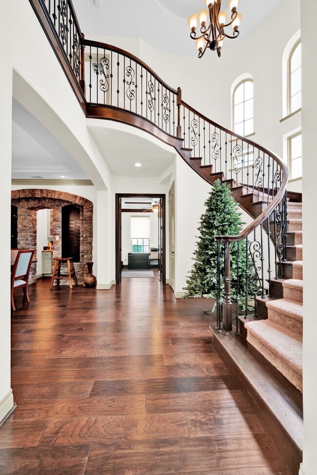 Building Photo - 26006 Carolina Cherry Ct