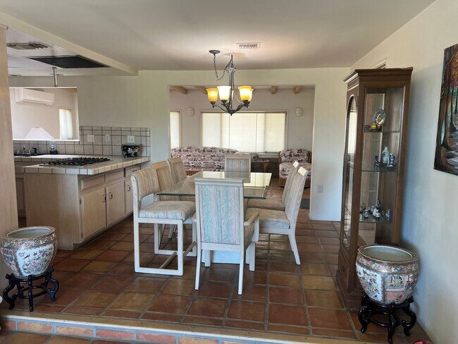 Building Photo - Scenic Hillside Living – Spacious 3 Bed, 2 Bath with Sweeping Views