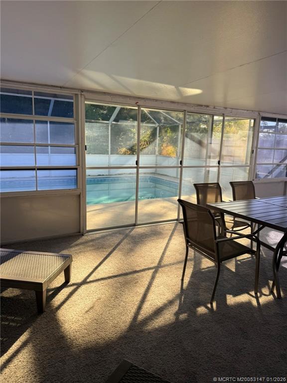 Building Photo - 154 SE Selva Ct