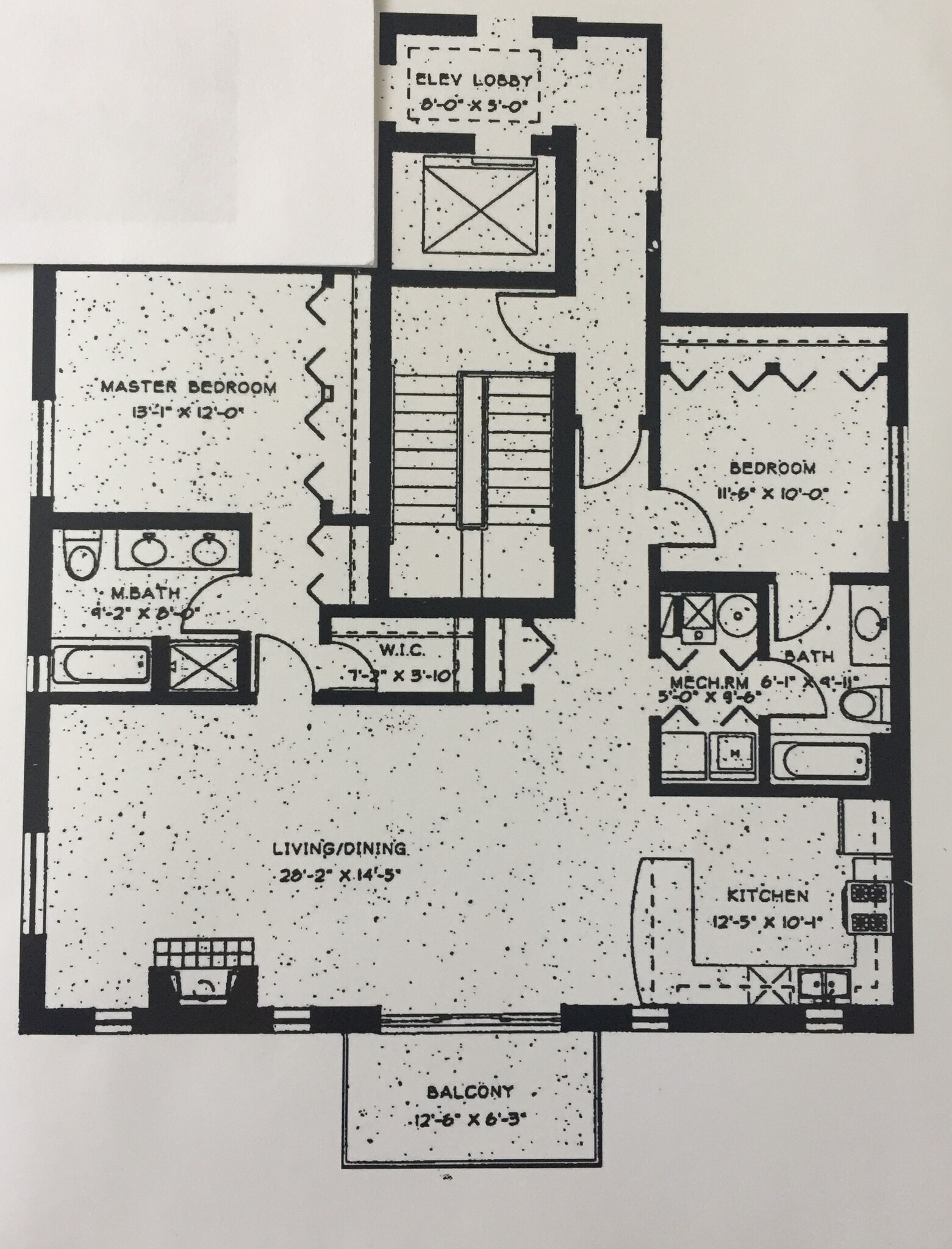 Building Photo - 924 W Cornelia Ave