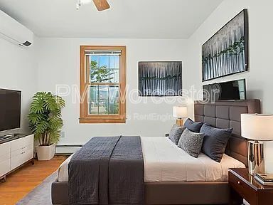 Building Photo - 178 Massasoit Rd