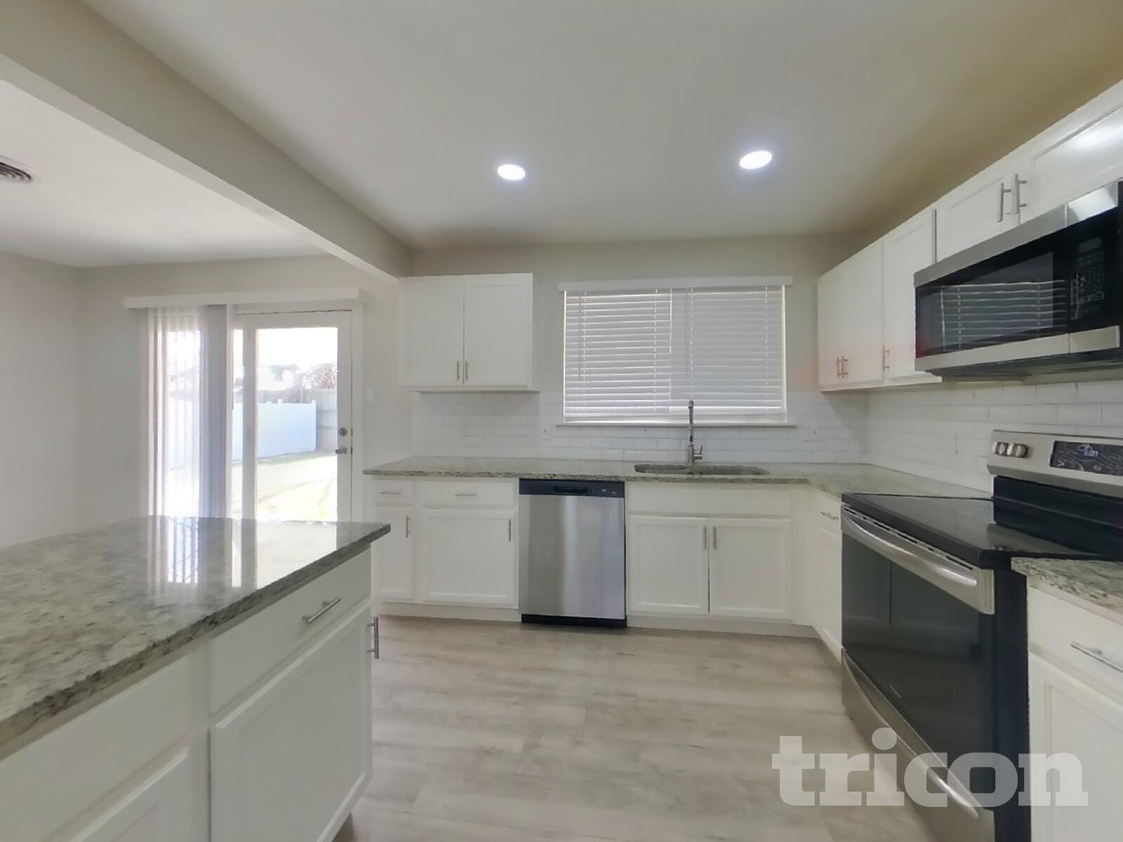 Building Photo - 1928 Canterbury St