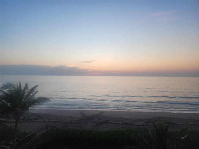 Building Photo - 804 SE 7th St