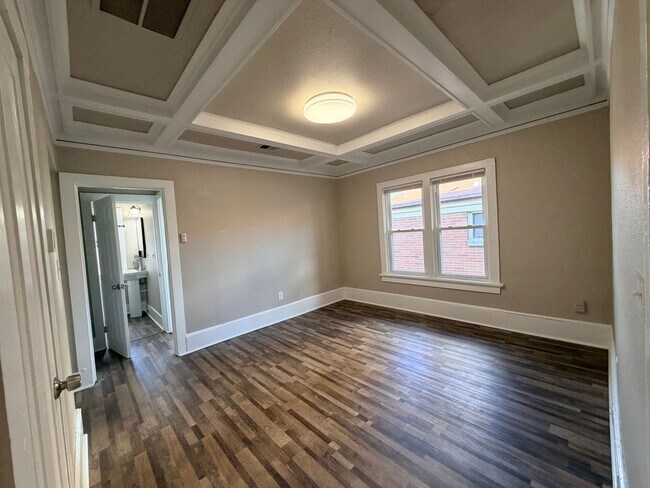 Building Photo - 3424 W Highland Blvd