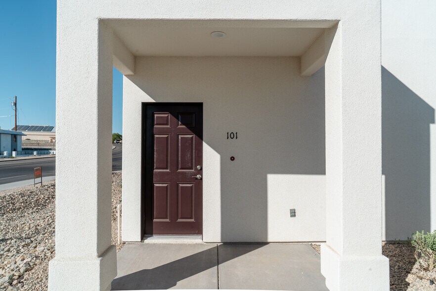 Building Photo - 2878 Jamaica Blvd S