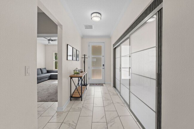 Building Photo - 14807 Winter Stay Dr