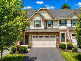 Building Photo - 433 Fairmont Dr