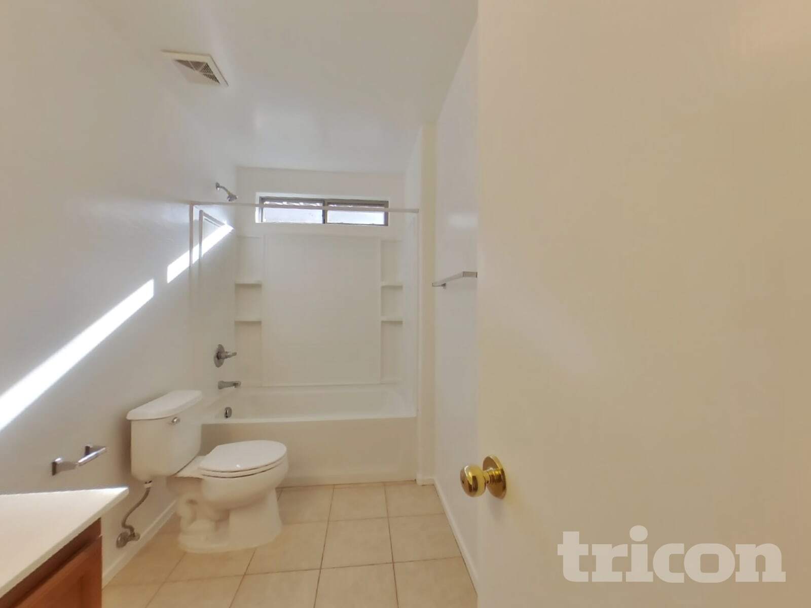 Building Photo - 39989 W Catherine Dr