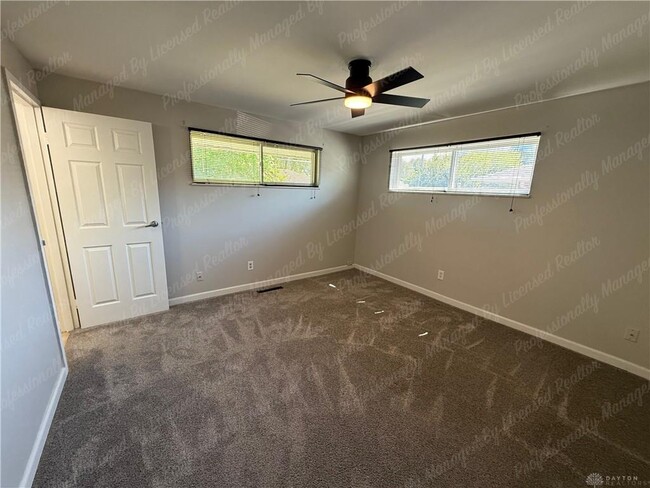 Building Photo - 5678 Tomberg St