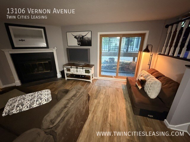 Building Photo - 13106 Vernon Ave