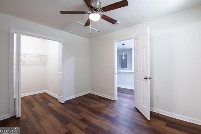 Building Photo - 452 Paines Ave NW