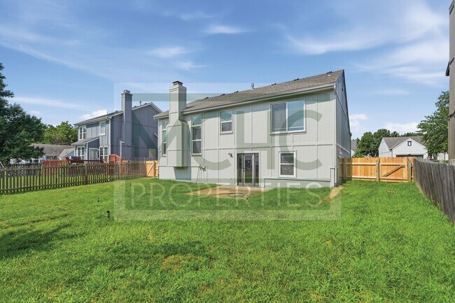 Building Photo - 15239 Goodman St