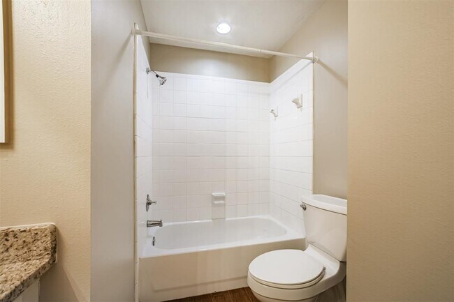 Building Photo - 7726 Trophy Pl Dr