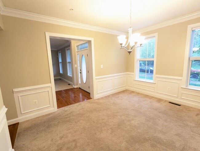 Building Photo - STUNNING Single Family Home in Brunswick C...