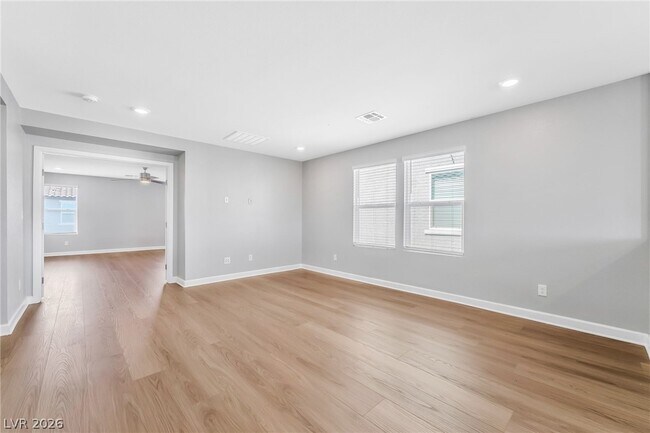Building Photo - 7521 W Mistral Ave