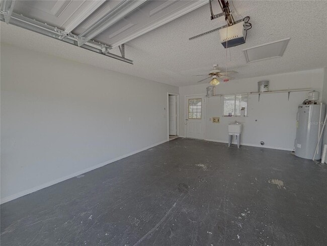 Building Photo - 6366 SW 115 St Rd