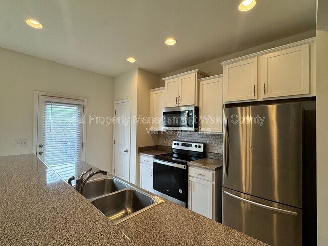 Building Photo - 4413 Lord Joseph Ct