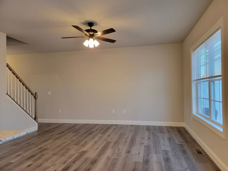 Building Photo - 109 Magnolia Dr